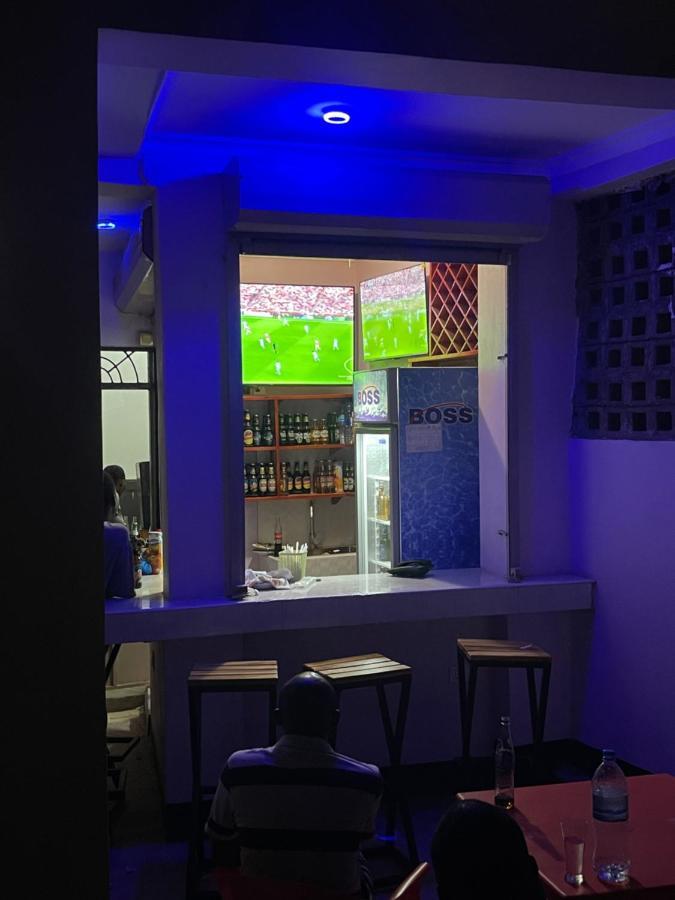 Moments Park Motel Dar es Salaam Zewnętrze zdjęcie